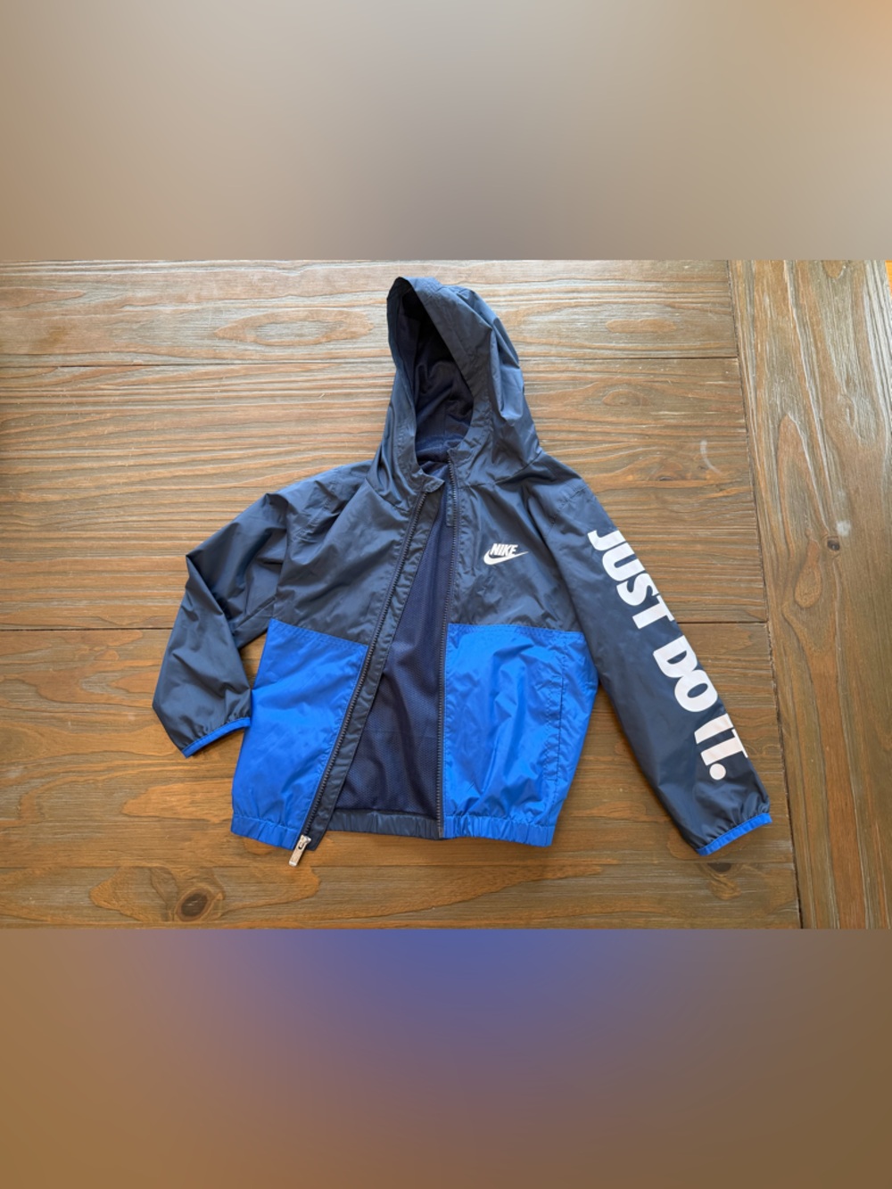 Nike Kids Hooded Windbreaker in Navy & Royal Blue - Picture 3 of 6